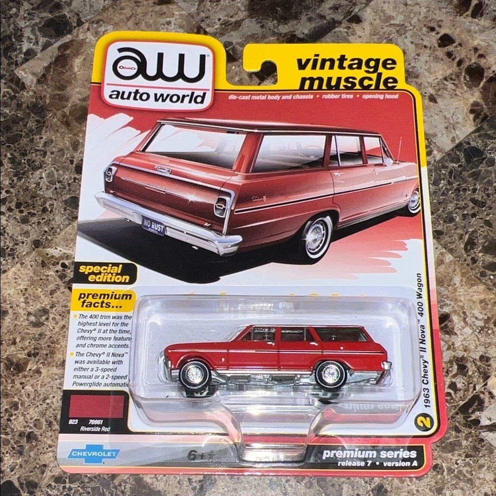 Auto World 1963 Chevy II Nova 400 Wagon